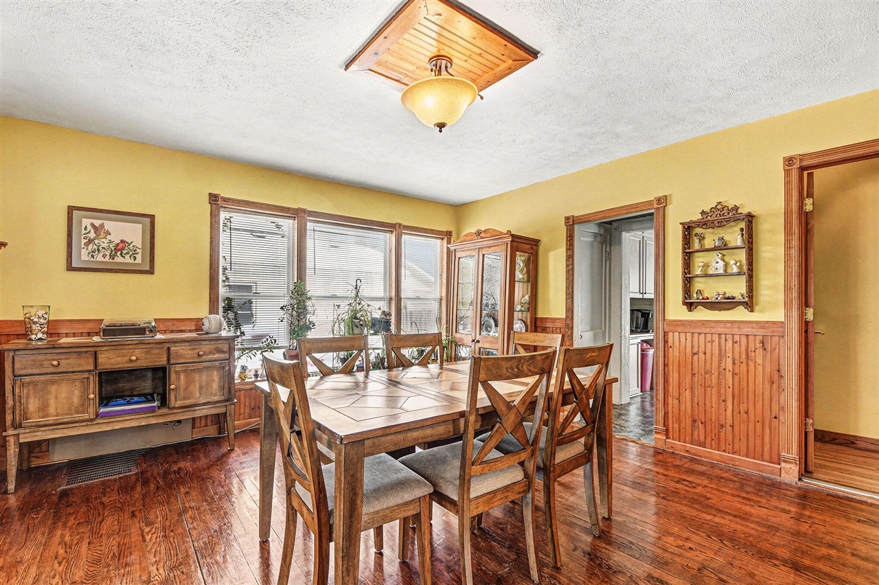 616 S Broas Street, Belding, MI, 48809-1913