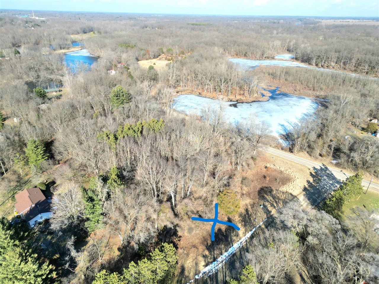 Shorewood Drive, Three Rivers, MI, 49093