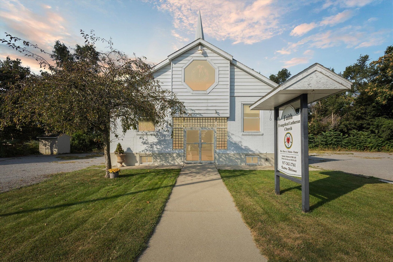 6006 Ann Arbor Road, Jackson, MI, 49201-8884