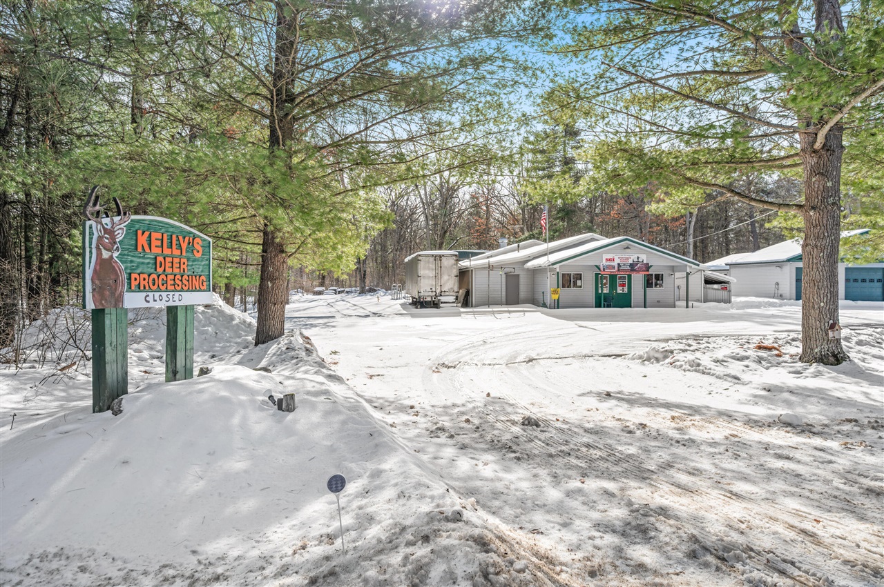 19055 12 Mile Road, Big Rapids, MI, 49307