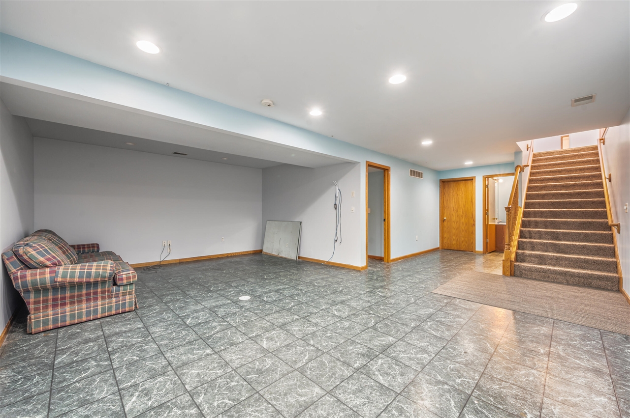 19055 12 Mile Road, Big Rapids, MI, 49307