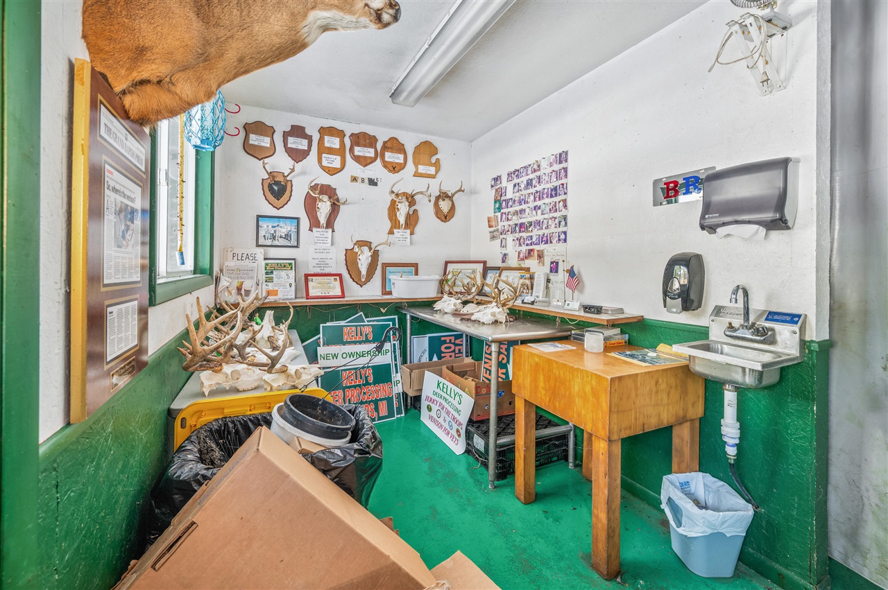 19055 12 Mile Road, Big Rapids, MI, 49307