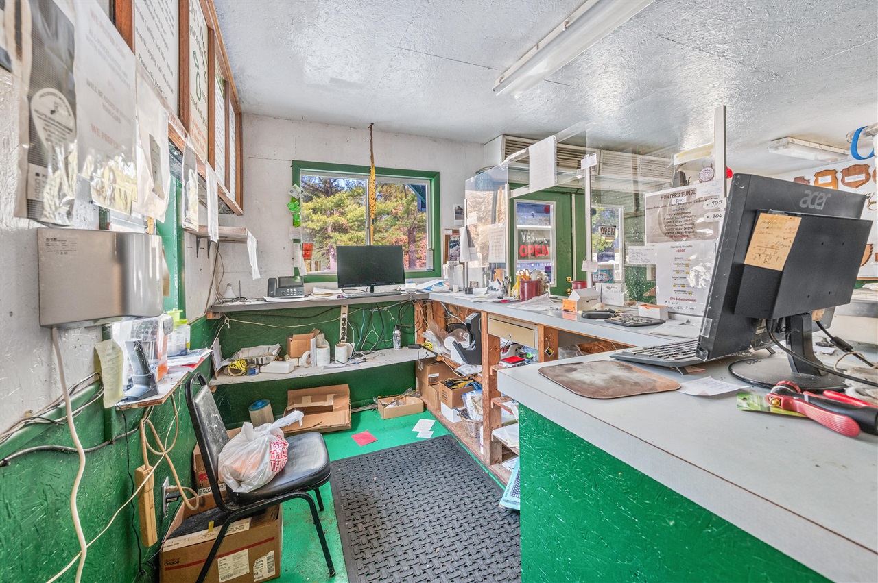 19055 12 Mile Road, Big Rapids, MI, 49307