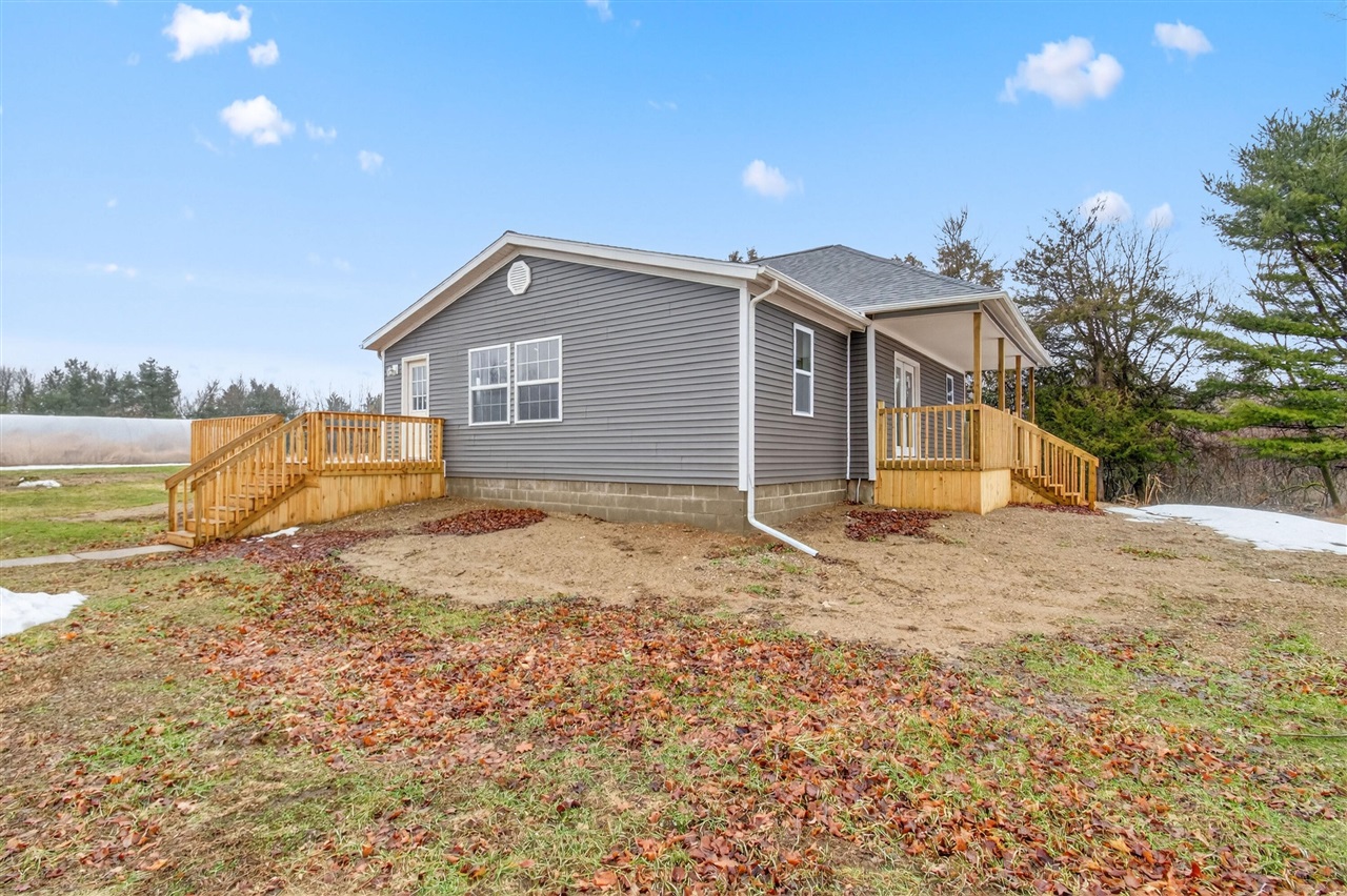 10191 Wood Road, North Adams, MI, 49262-9752