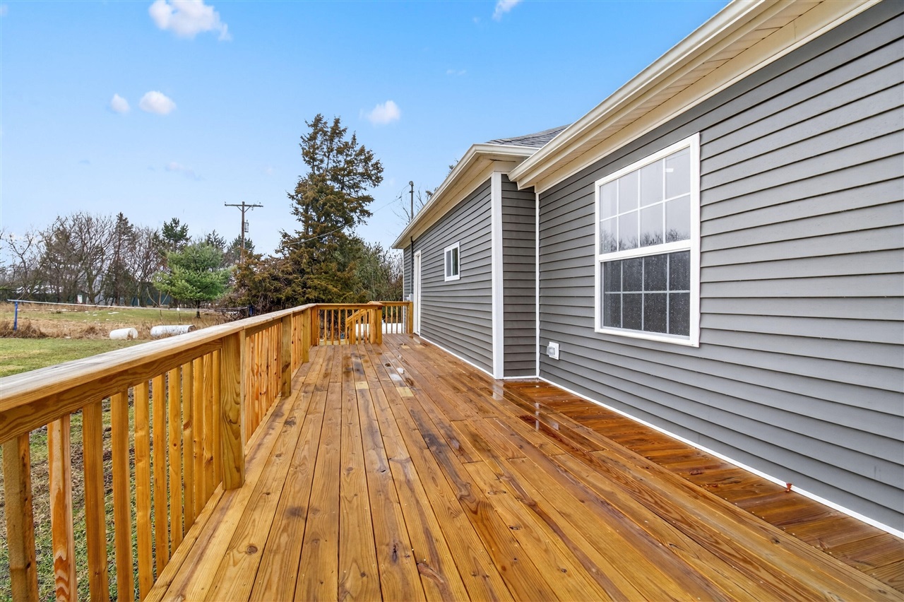 10191 Wood Road, North Adams, MI, 49262-9752