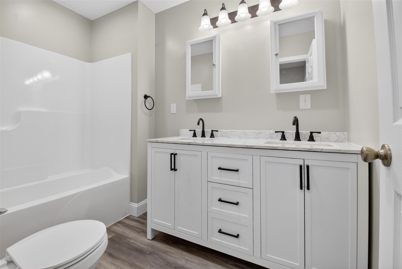 10191 Wood Road, North Adams, MI, 49262-9752