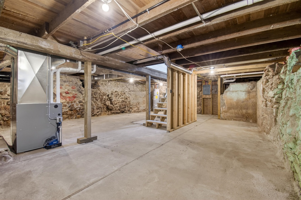 10191 Wood Road, North Adams, MI, 49262-9752