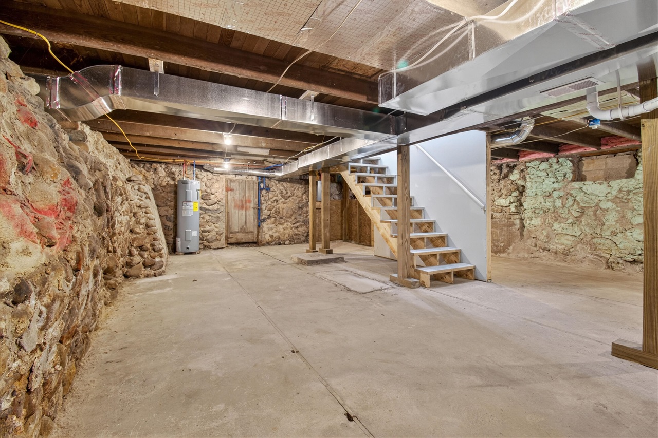 10191 Wood Road, North Adams, MI, 49262-9752