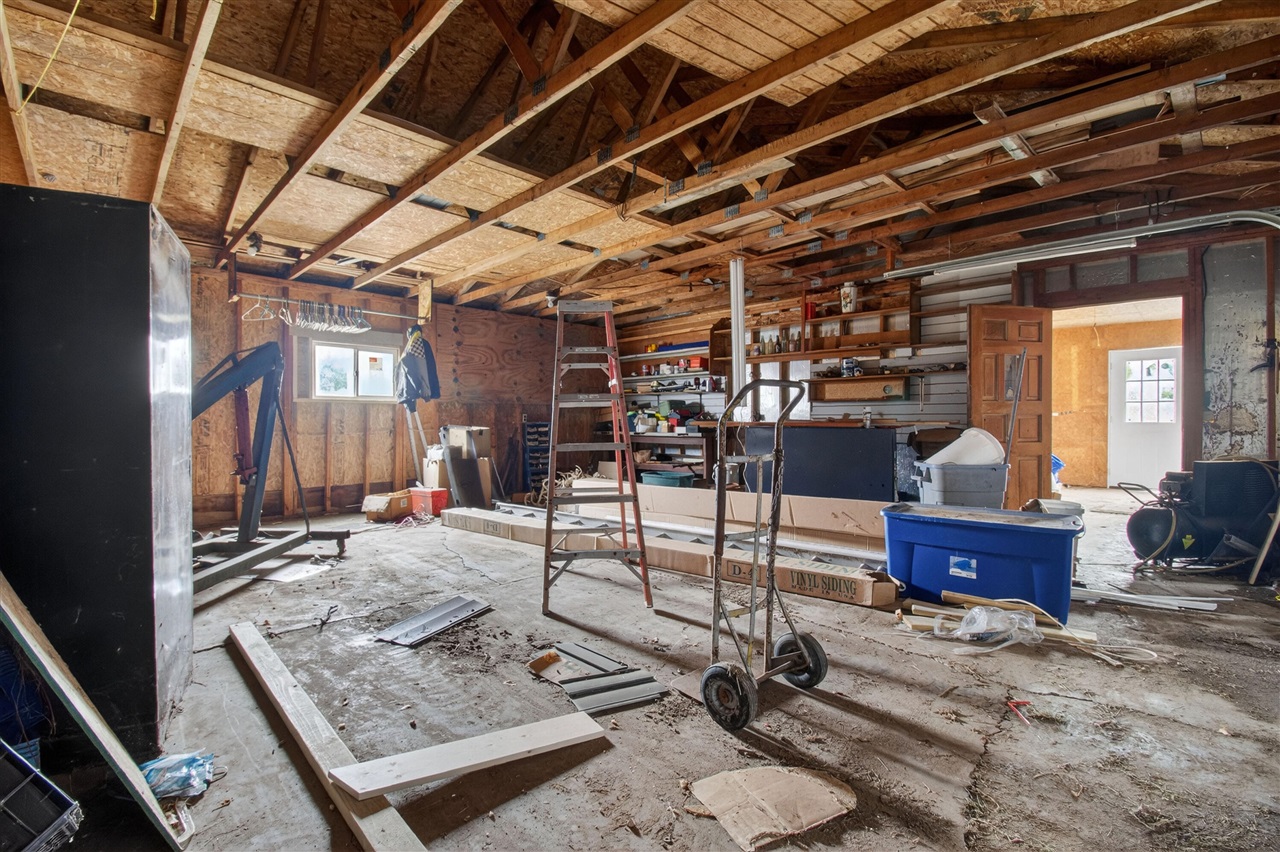 10191 Wood Road, North Adams, MI, 49262-9752