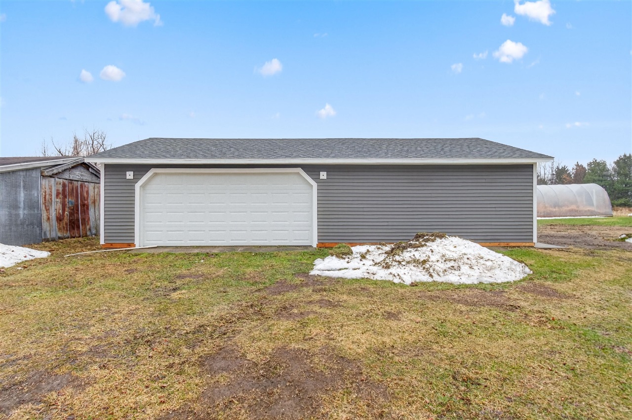 10191 Wood Road, North Adams, MI, 49262-9752