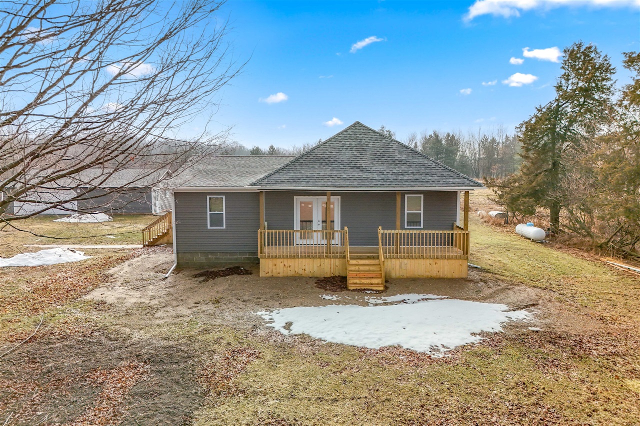 10191 Wood Road, North Adams, MI, 49262-9752