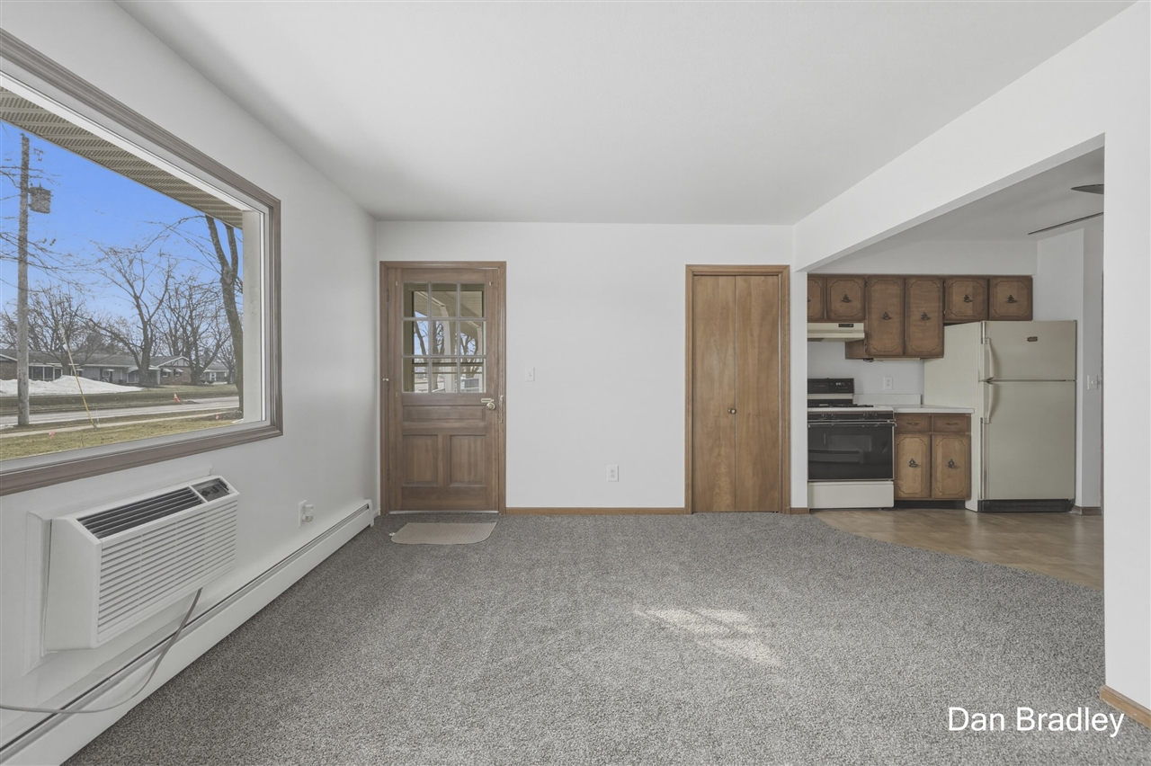 777 Andover photo 5