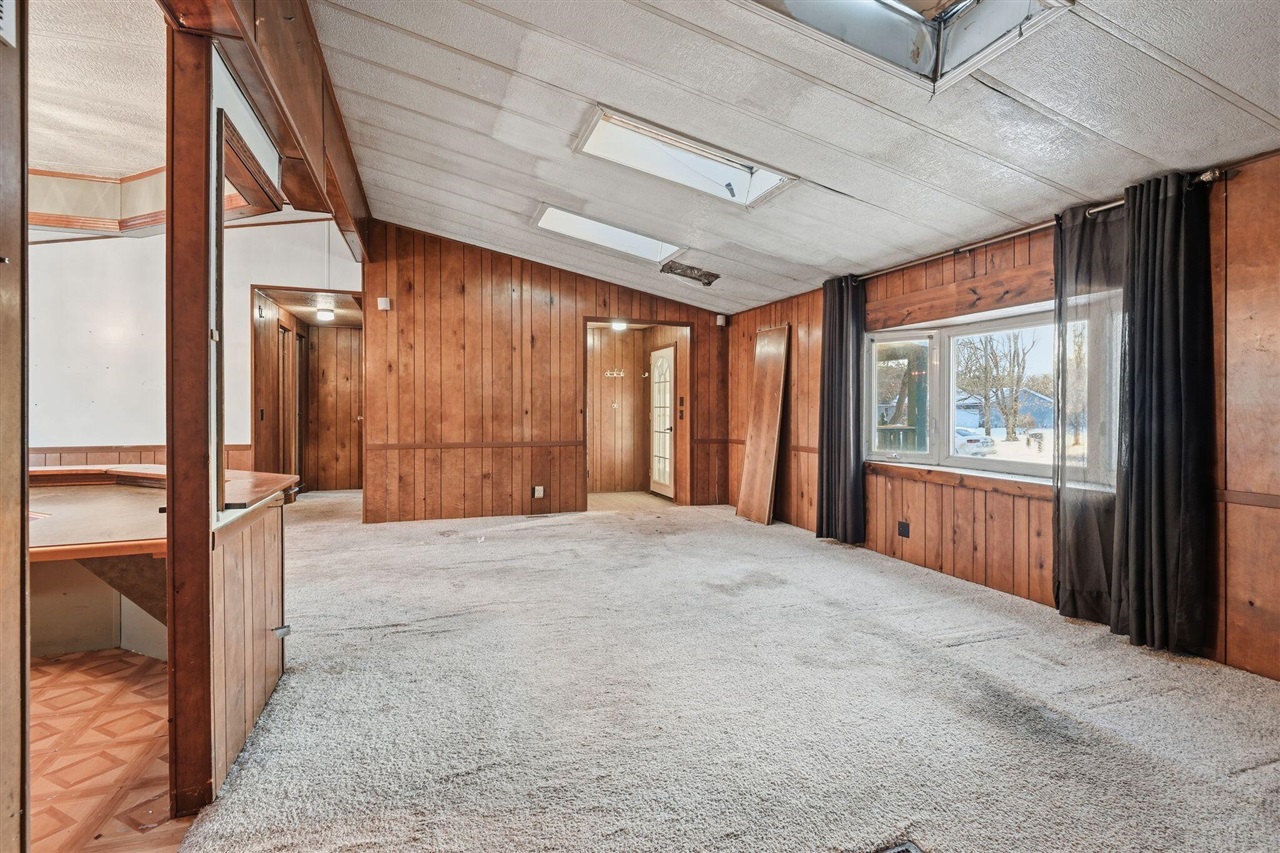 8054 N Gale Road, Otisville, MI, 48463-9412