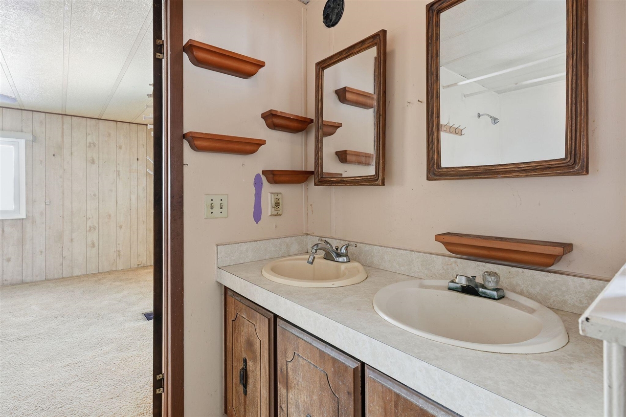 8054 N Gale Road, Otisville, MI, 48463-9412