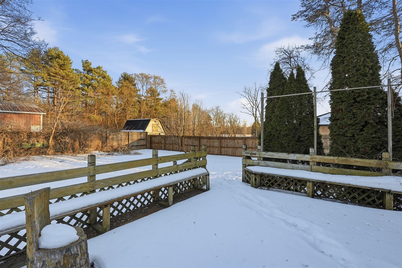 8054 N Gale Road, Otisville, MI, 48463-9412