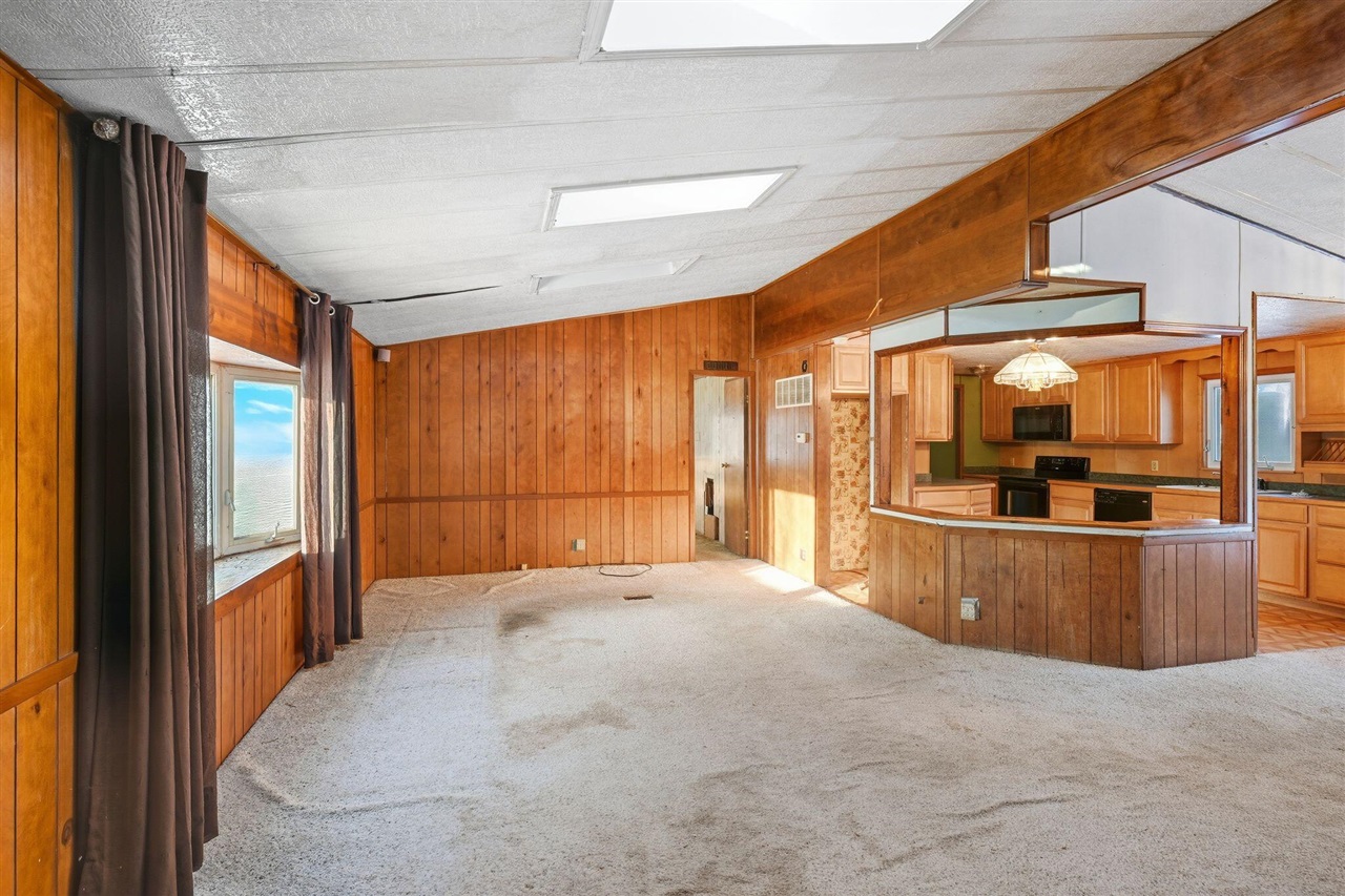 8054 N Gale Road, Otisville, MI, 48463-9412