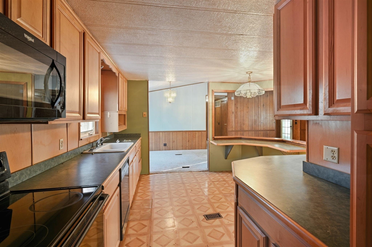 8054 N Gale Road, Otisville, MI, 48463-9412