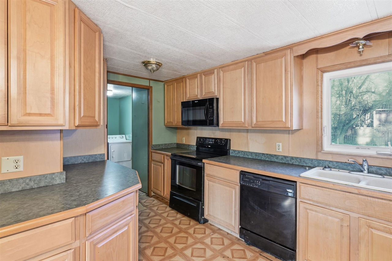 8054 N Gale Road, Otisville, MI, 48463-9412