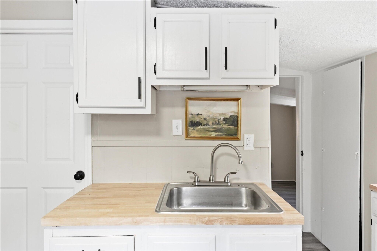 1524 Colorado Avenue, Grand Rapids, MI, 49507-2215