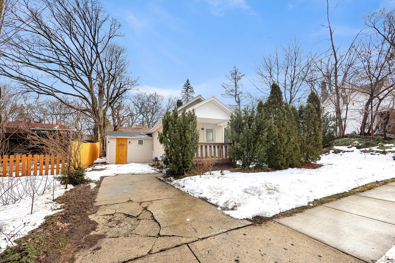 1524 Colorado Avenue, Grand Rapids, MI, 49507-2215