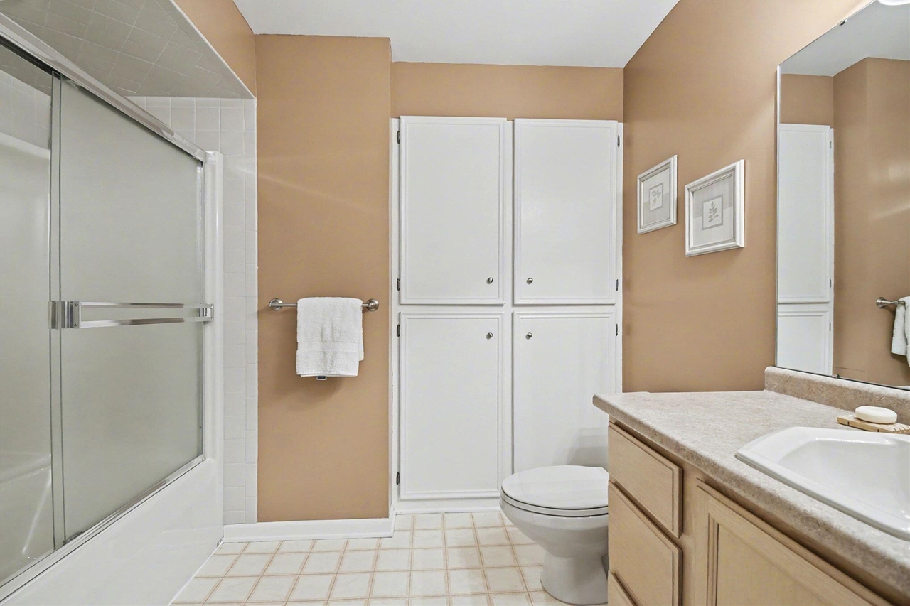 Grand Rapids, MI, 49508-3714