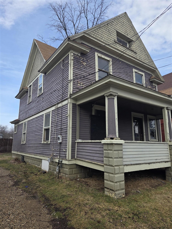 528 Potter Street photo 2