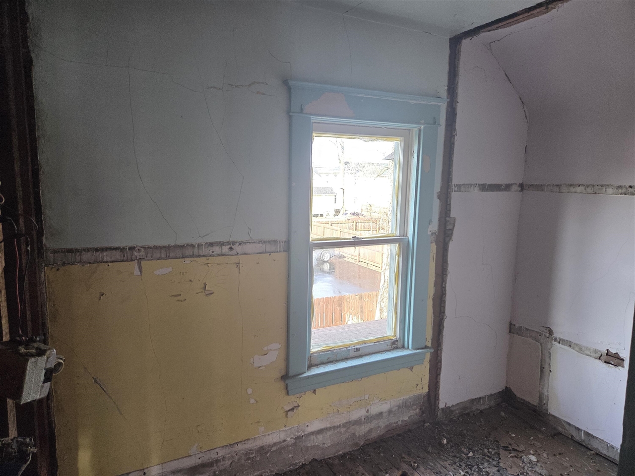 528 Potter Street photo 16
