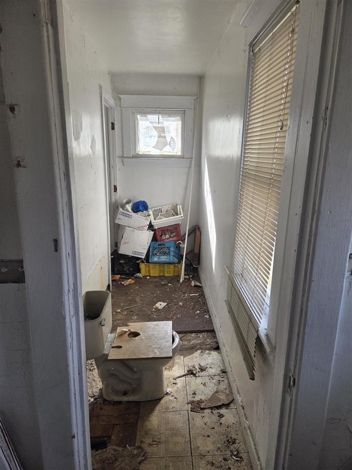 528 Potter Street photo 8