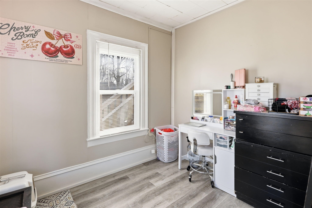 719 N Clinton Avenue, Saint Johns, MI, 48879