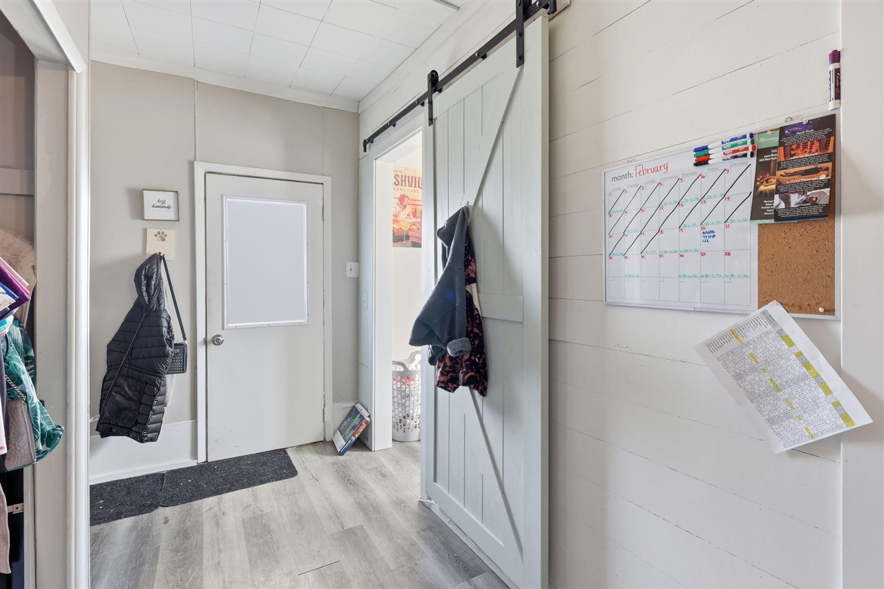 719 N Clinton Avenue, Saint Johns, MI, 48879