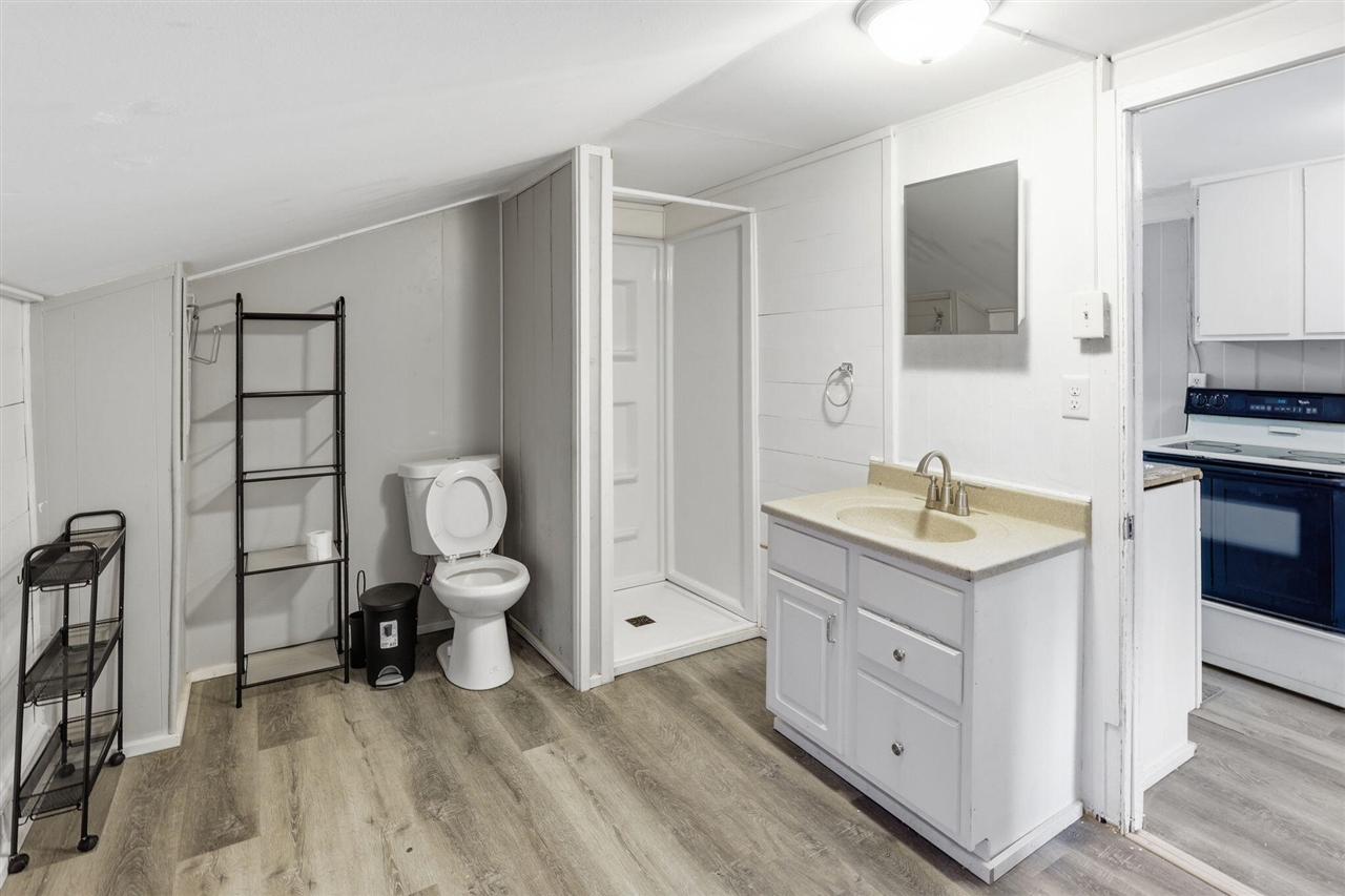 719 N Clinton Avenue, Saint Johns, MI, 48879