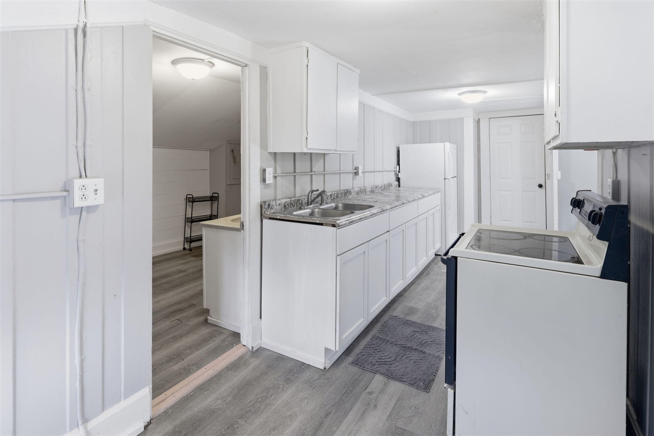 719 N Clinton Avenue, Saint Johns, MI, 48879