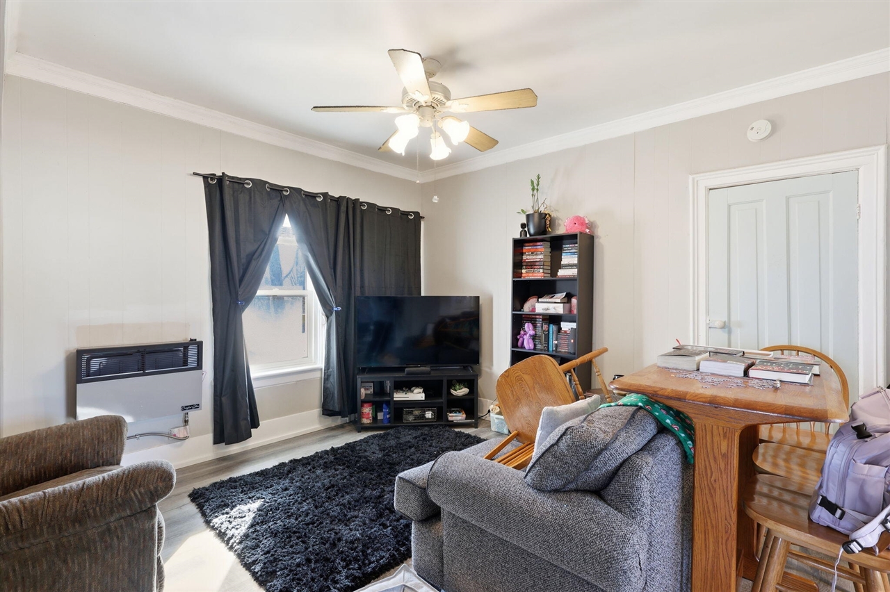 719 N Clinton Avenue, Saint Johns, MI, 48879