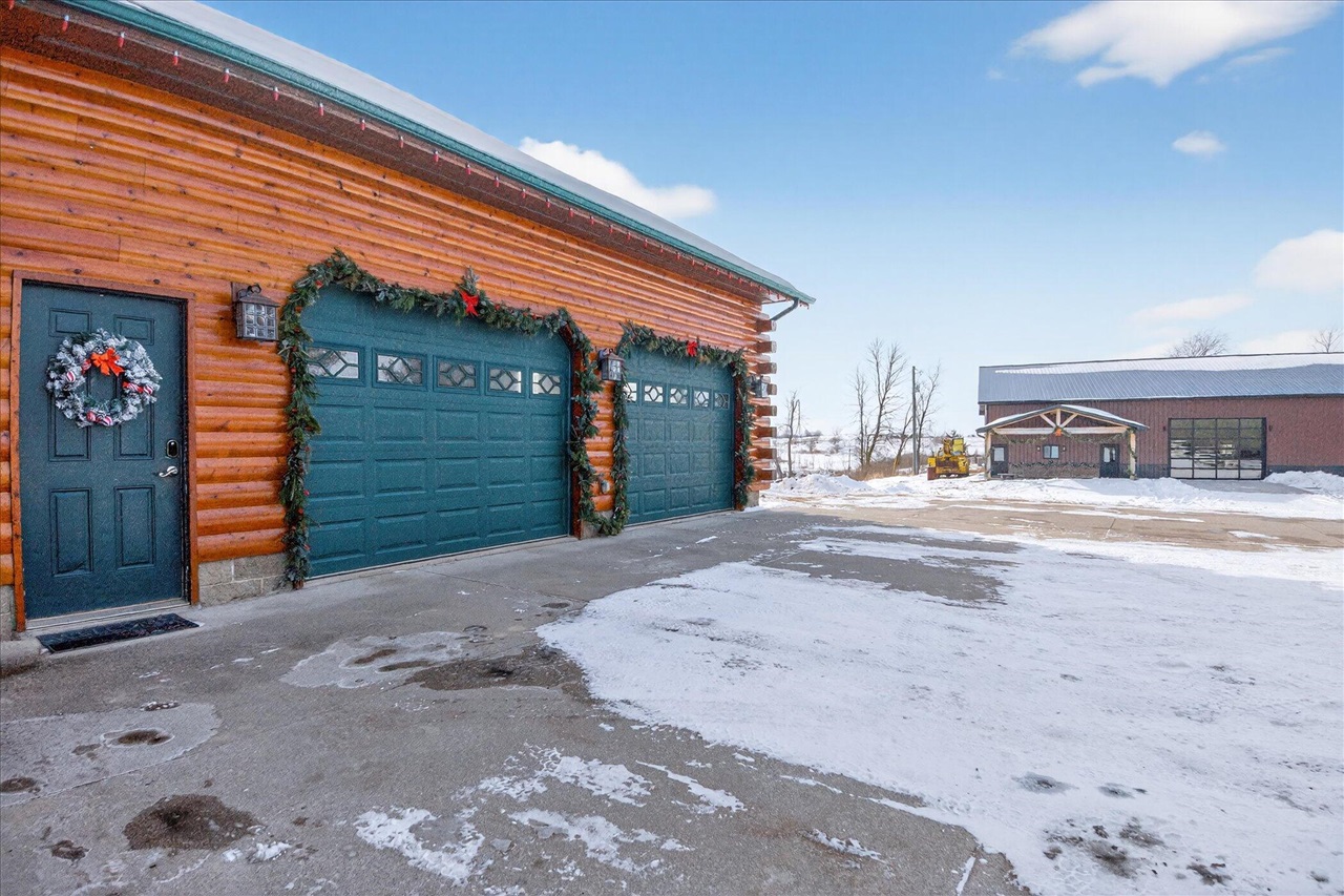 7222 Beahan Road photo 3