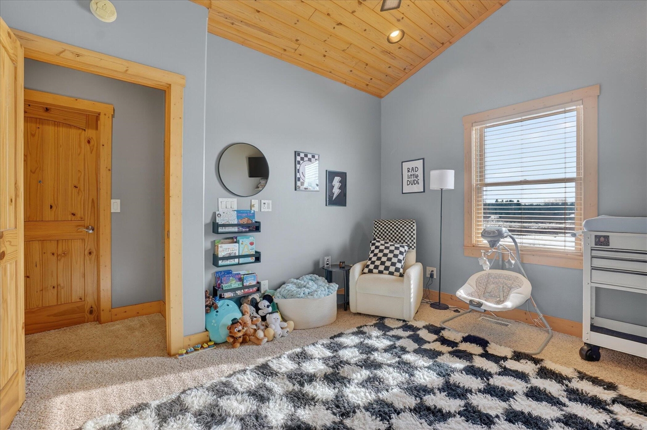 7222 Beahan Road photo 31