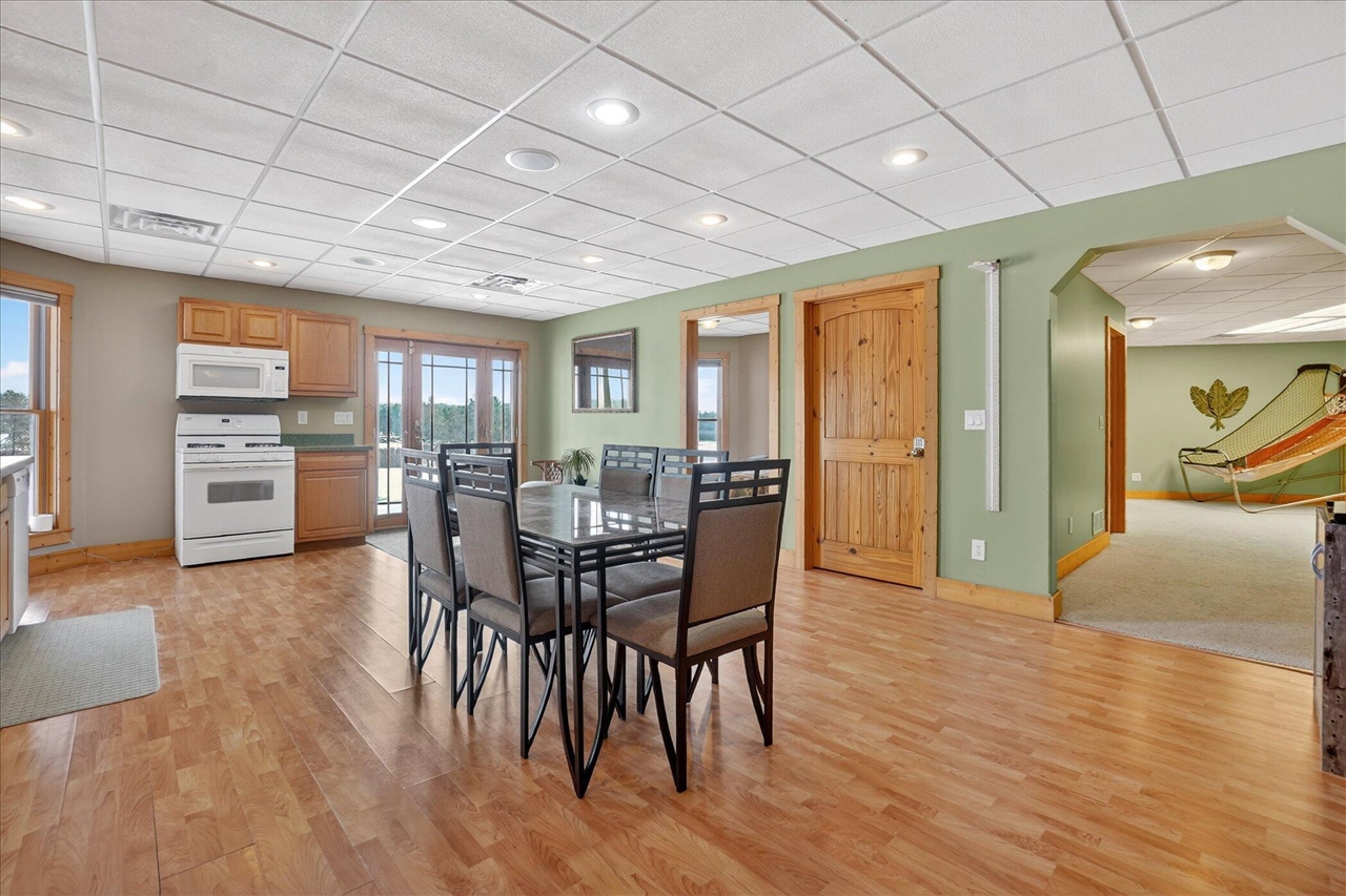 7222 Beahan Road photo 33