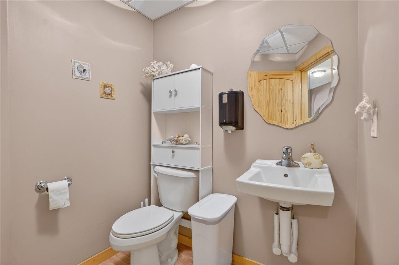 7222 Beahan Road photo 37