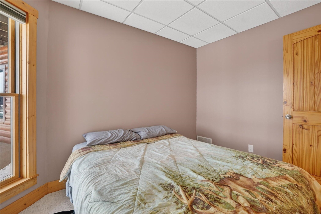 7222 Beahan Road photo 38