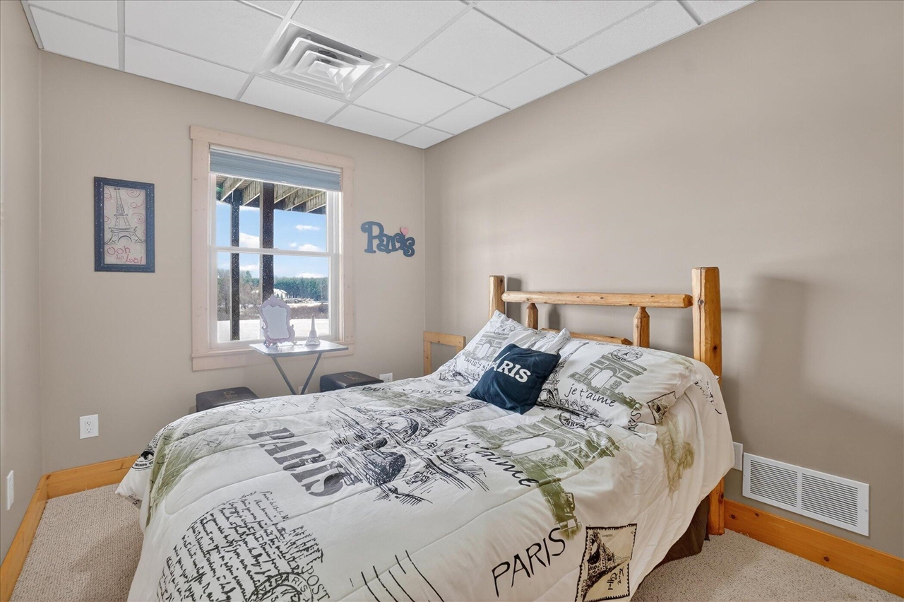7222 Beahan Road photo 40