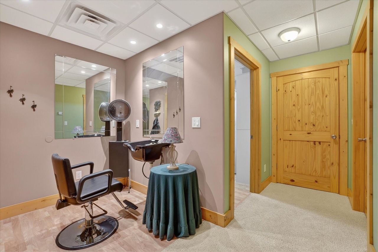 7222 Beahan Road photo 41