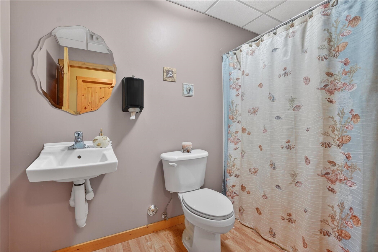 7222 Beahan Road photo 42