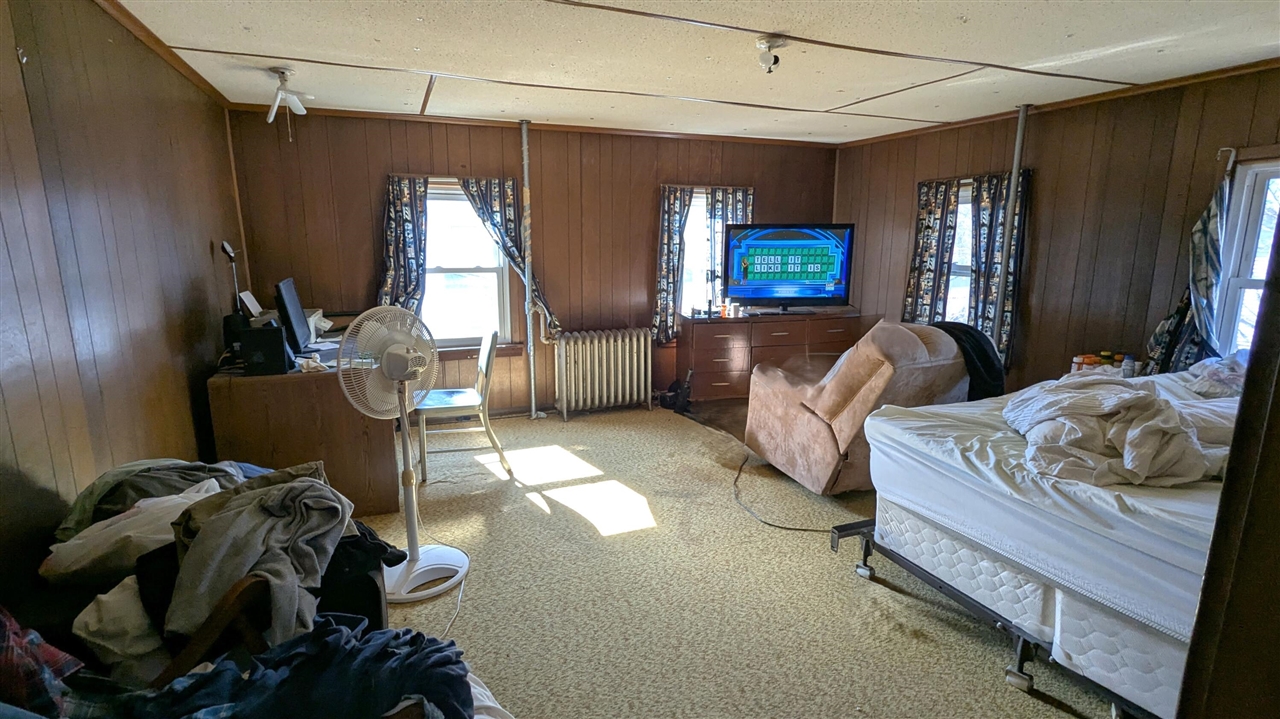 407 Barry Street photo 15