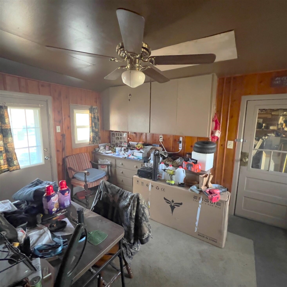 407 Barry Street photo 20
