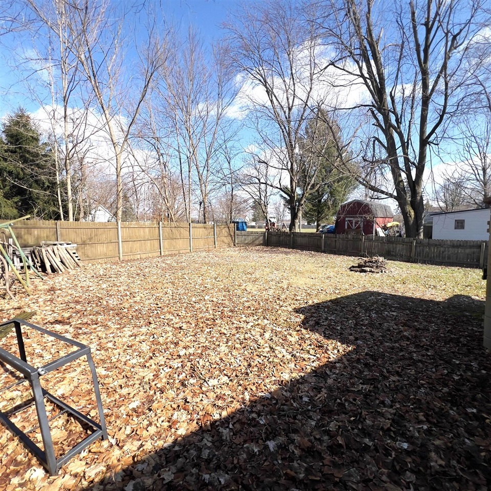 407 Barry Street photo 22