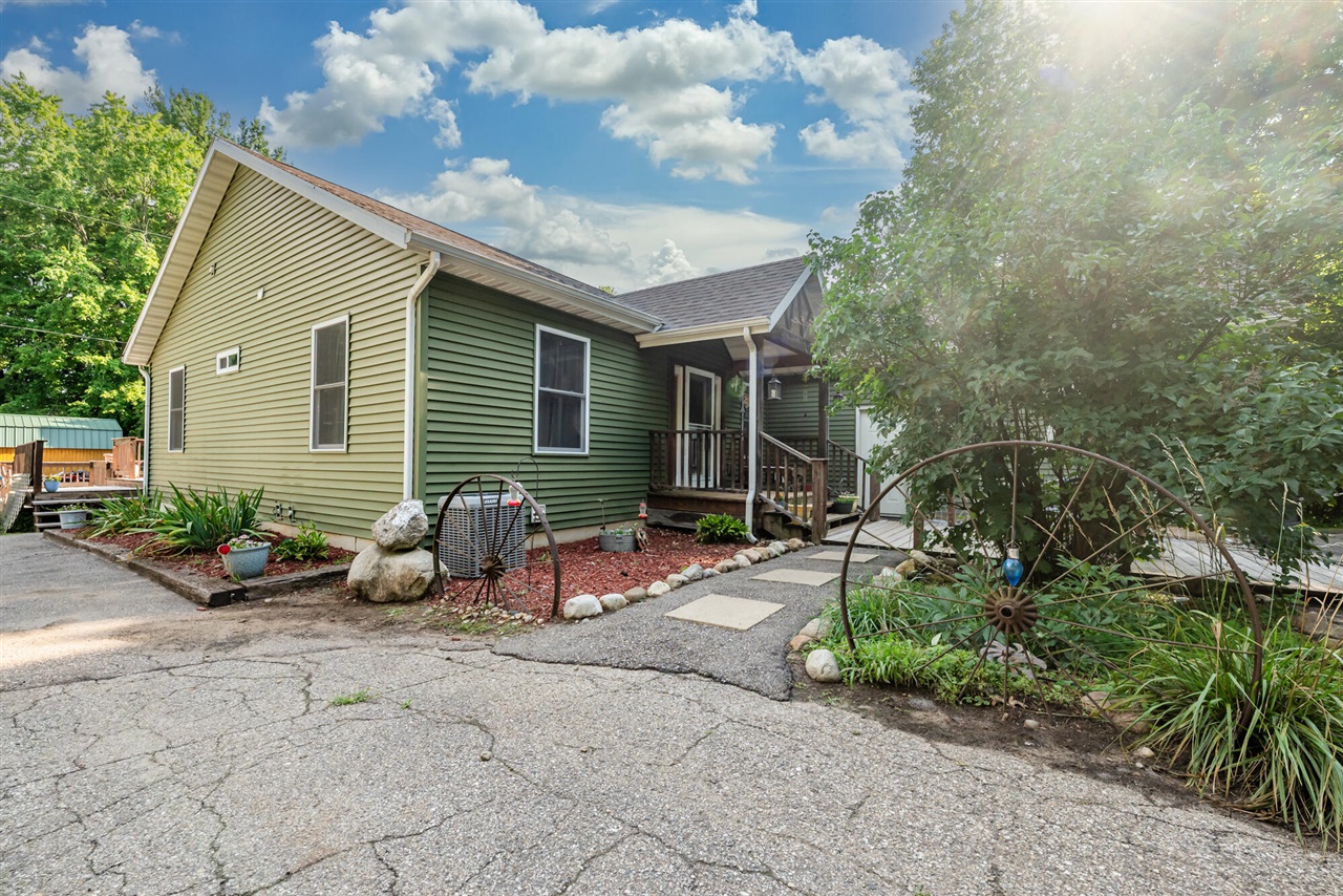 3045 Little Glendora Road photo 2