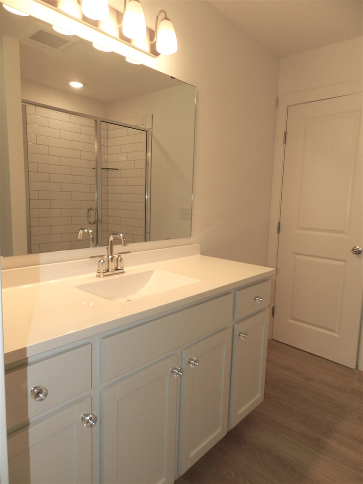 558 Swan River Drive, Benton Harbor, MI, 49022-6160