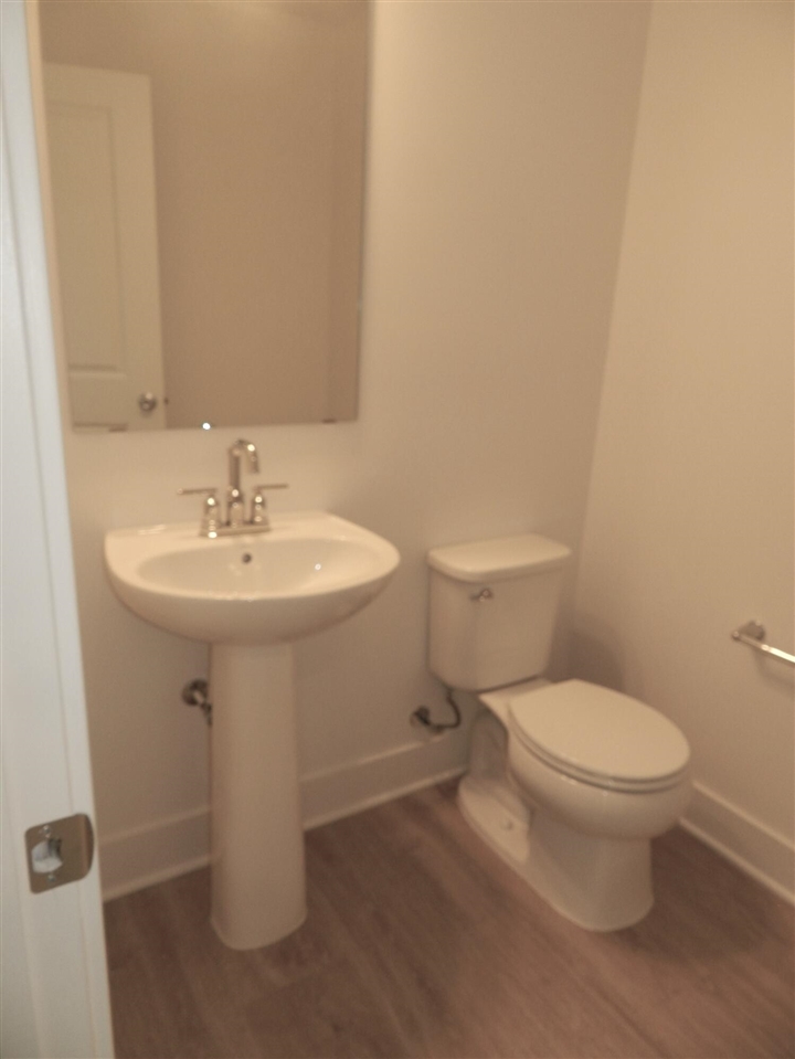 558 Swan River Drive, Benton Harbor, MI, 49022-6160