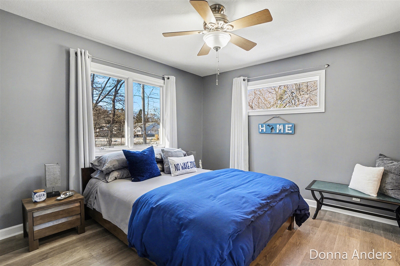 17595 Park Place Circle, Spring Lake, MI, 49456-9148