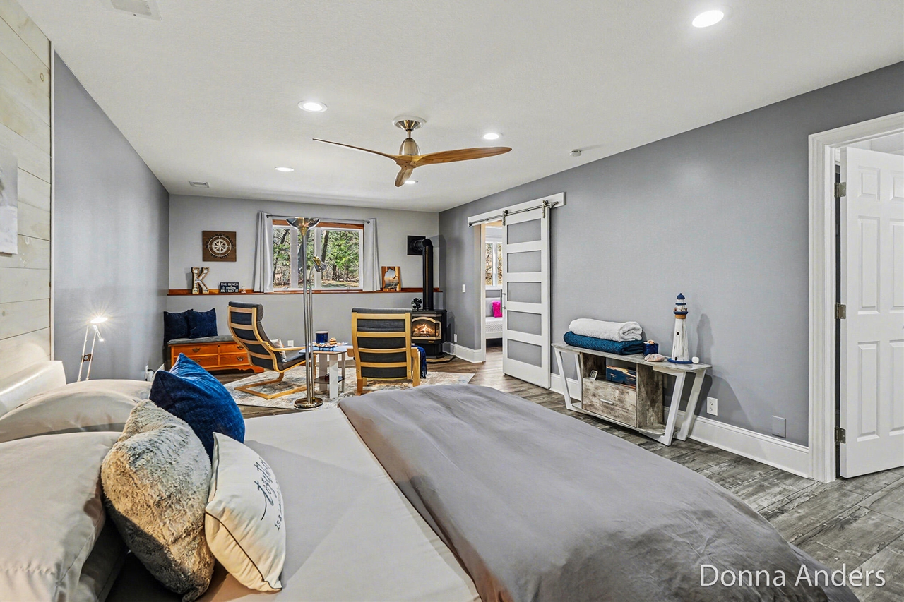 17595 Park Place Circle, Spring Lake, MI, 49456-9148