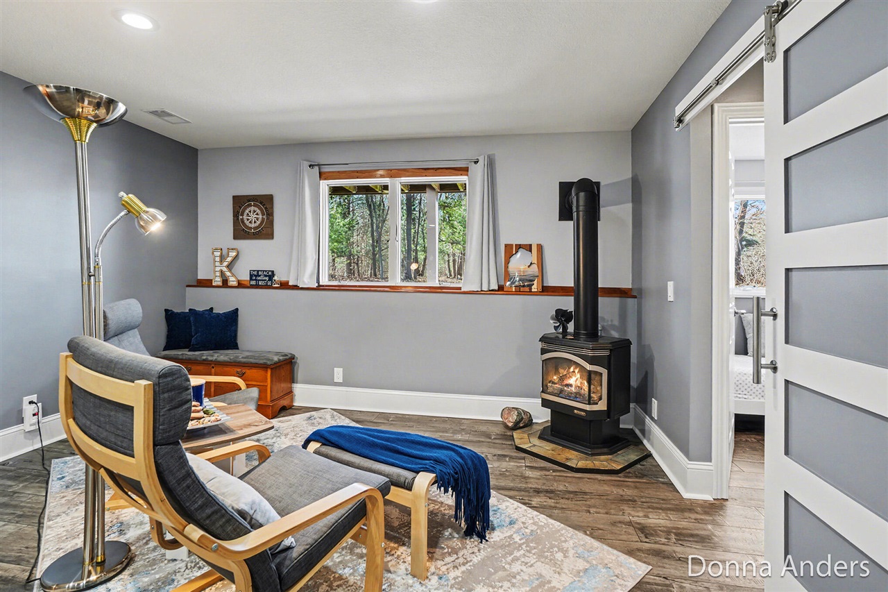 17595 Park Place Circle, Spring Lake, MI, 49456-9148